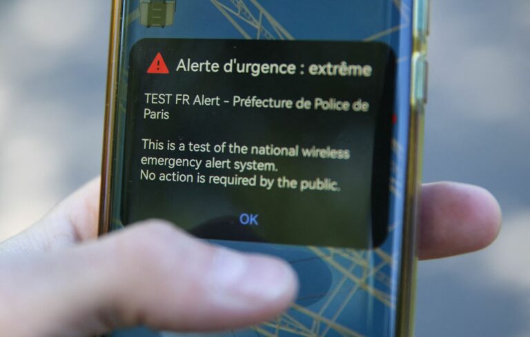 JO Paris 2024 : Un message d' « alerte extrêmement grave » sur smartphone surprend les Parisiens