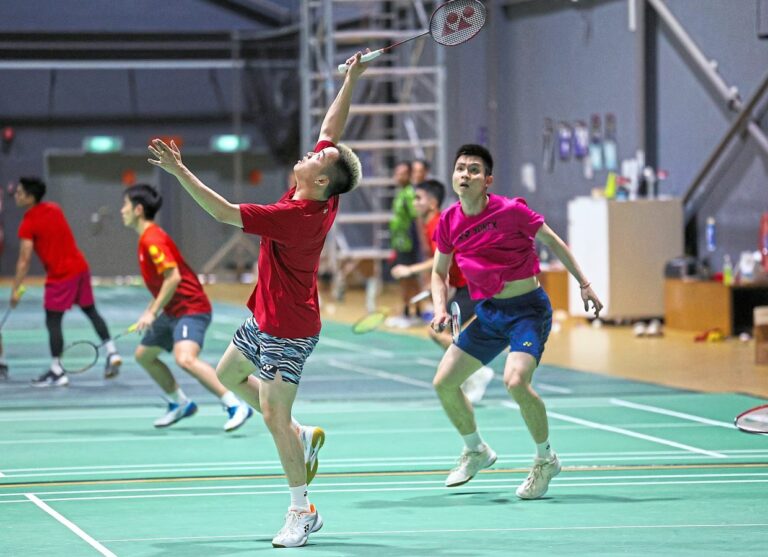 Badminton: Watch your bags, boys | The Star