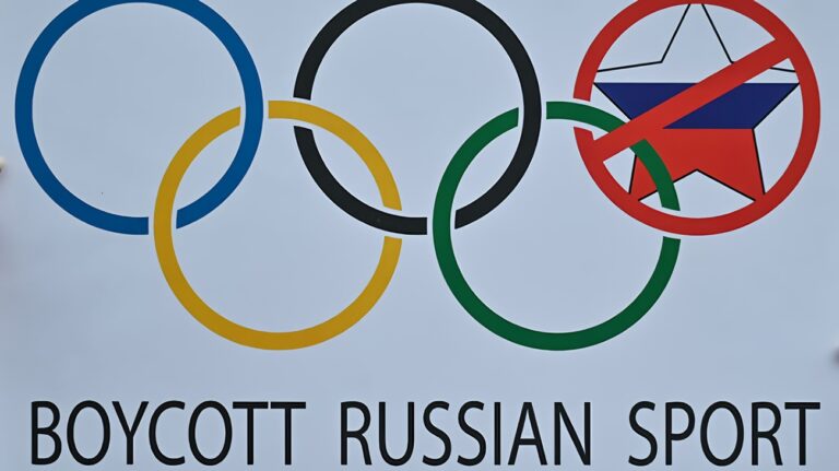 International Olympic Committee allows 8 Russian tennis players to compete at 2024 …