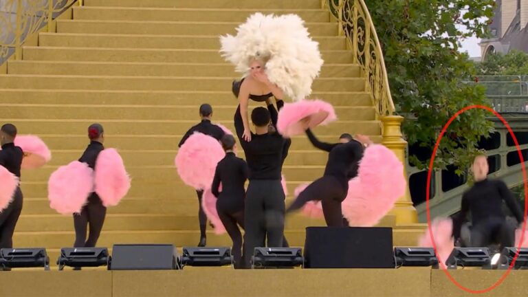 Alerte fail : la chute d'un danseur de Lady Gaga lors de la cérémonie d'ouverture des Jeux …