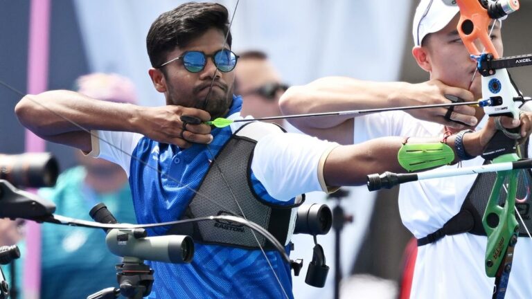 Archers overcome wobbly start, enter the last eight – The Hindu