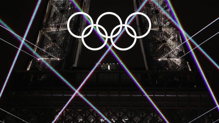 La voix sublime de Céline Dion clôture la cérémonie d'ouverture des Jeux Olympiques de …